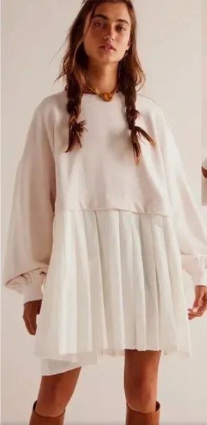 Free People Women's Eleanor Sweatshirt thumbnail 1