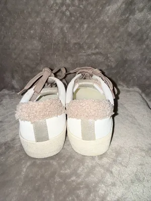 Vince Camuto Myralyn Faux Fur and Leather Sneakers Size 6.5M thumbnail 3