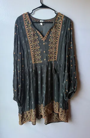 Anthropologie Akemi + Kin Embroidered Boho Tunic Dress Size Large thumbnail 1