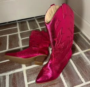 Pink shiny cowgirl boots thumbnail 2