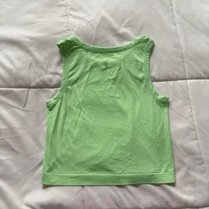 Athleta Limitless Seamless Tank Top Lime Green‎ Cropped Athletic Training Shirt thumbnail 5