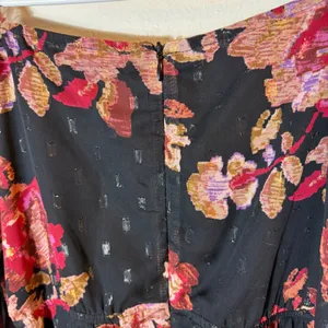 Lulus Dramatically Dreamy Black Floral Chiffon‎ Tiered Lurex Mini Dress Medium thumbnail 8