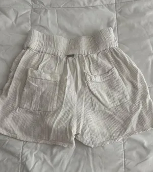 Billabong White Shorts thumbnail 1