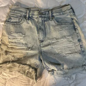 American Eagle Mom Shorts Size 0 thumbnail 1
