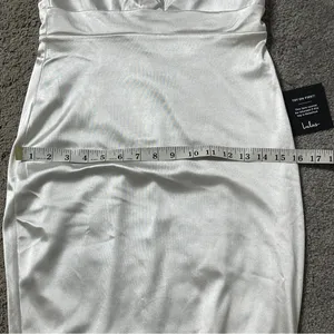 Lulu’s Little White Satin Dress, Size medium, NWT‎ thumbnail 15