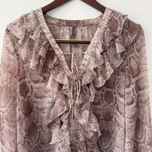 Anthropologie Snake Print Ruffled V-Neck Long Sleeve Ruffle‎ Blouse Size L thumbnail 5