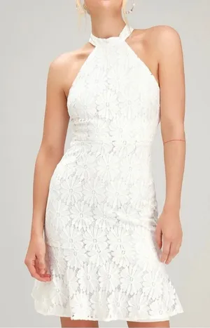 NWT Lulus Song of the Night‎ White Lace Trumpet Hem Halter Dress Size LARGE thumbnail 1