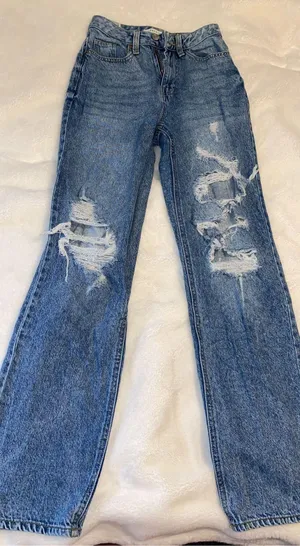 PacSun 90s Boyfriend Jeans thumbnail 1