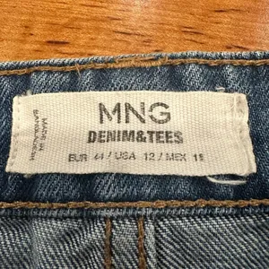 MNG Mango Denim & Tees Cutoff Jean Shorts Medium Wash Coastal Boho Sz 12 thumbnail 7
