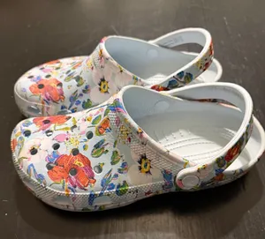 Crocs Classic Clogs Floral Multi Color Botanical Print Women 9 Men 7 thumbnail 1