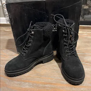 NWT Lauren‎ Ralph Lauren Carlee Black Suede Booties – Size 5 thumbnail 2