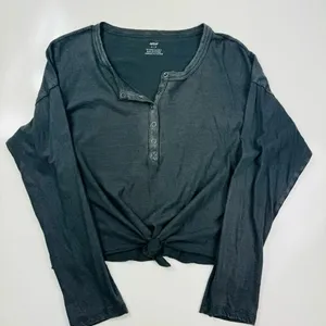 Aerie Smoked Gray Long Sleeve Front Knot‎ Shirt Size Small thumbnail 2