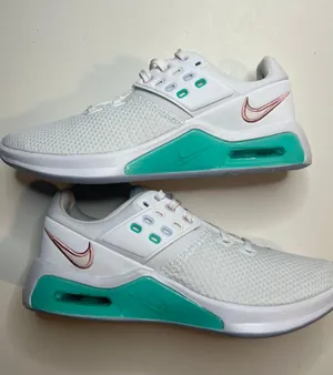 WMNS Air Max Bella TR4 CW3398 105 Size 8 NIB thumbnail 6
