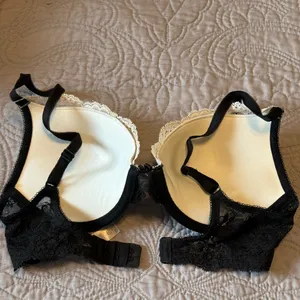 Victoria's Secret Black and Cream Lace Bra. 32-D thumbnail 5