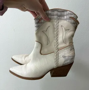 DV by Dolce Vita Booties thumbnail 1