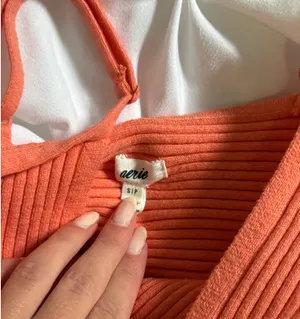 Aerie top thumbnail 2