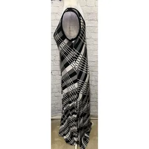 Calvin Klein Women's Sleeveless Maxi Dress in a black and white plaid Size 4 thumbnail 3
