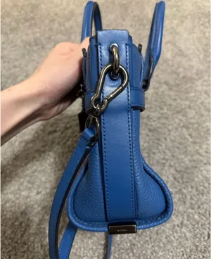 Crossbody thumbnail 8