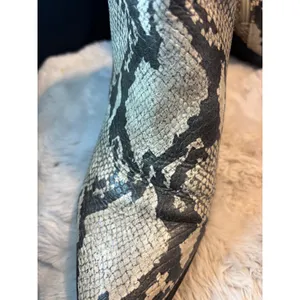 Mikey Grey Snakeskin Print Pointed Toe Block Heel Ankle Booties Size 10M thumbnail 7