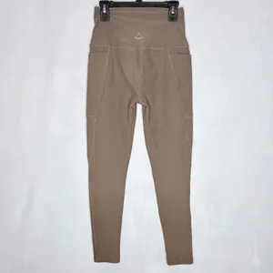 Beyond Yoga Caught In The Midi Leggings thumbnail 9