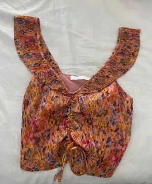 Revolve Top thumbnail 1