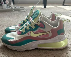 Nike Air Max 270 React thumbnail 1