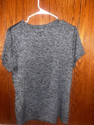 Women’s Under Armour HeatGear shirt thumbnail 2
