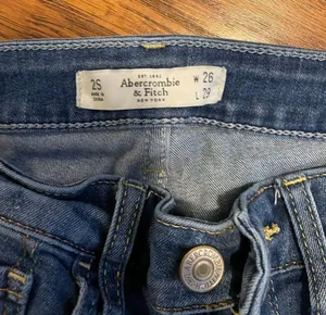 Abercrombie and Fitch high rise dark wash jeans thumbnail 8