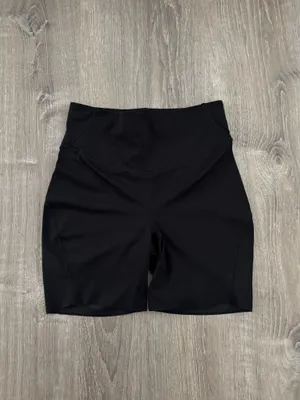 Lululemon Base Pace High-Rise Shorts 6" thumbnail 2