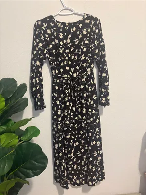 Black Floral Long-Sleeve Midi Dress - Classic Cream floral Print tie back waist thumbnail 4
