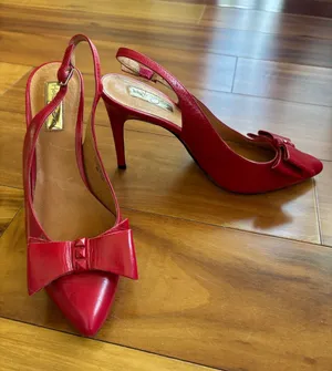 Halogen red pumps thumbnail 1