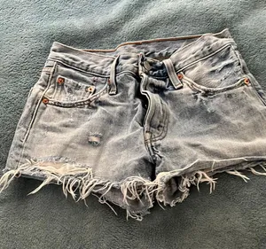 Levi’s 501 shorts  thumbnail 1