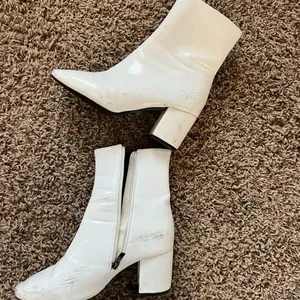 Women's White Ankle Boots thumbnail 3