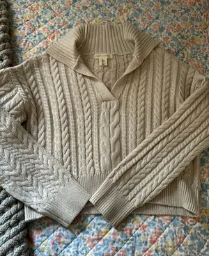 Sweater thumbnail 1