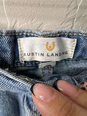 Austin Landing Horseshoe Barrel Wide Leg High Rise Cropped Denim Jeans thumbnail 6