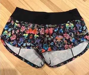 Lululemon Speed Up Short 2.5" Flowerscope Black Multi/Black. Size 2! thumbnail 1