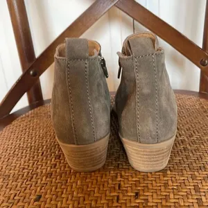 Dolce vita grey suede booties size 6 Gray thumbnail 5