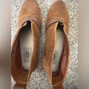 UGG Chestnut Brown Wright Belted Boots‎ size 7 EUC thumbnail 6