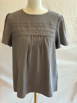 Women's Gray Embroidered Short Sleeve Top Size M thumbnail 1