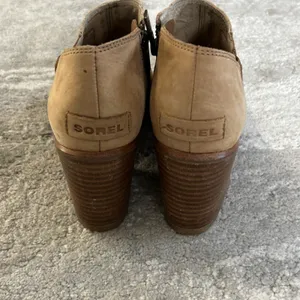 Sorel Nadia Ankle Booties Womens 7 Stacked Block Heel Peep Toe Leather Beige thumbnail 6