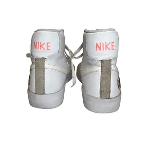 Nike Blazer Mid 77 Womens 8.5 White Sail High Top Sneakers DC1421-100 thumbnail 4