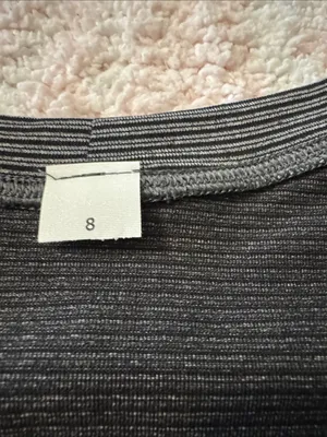 Lulu lemon 🍋 Striped Gray swiftly T-Shirt with 'ENERGY CREATES ENERGY' Hem thumbnail 2
