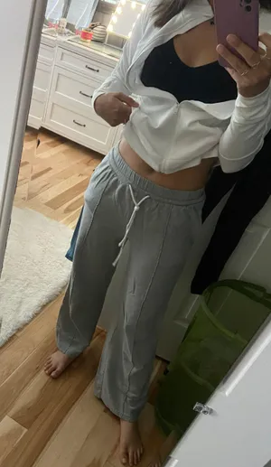 Urban Outfitters Sweatpants thumbnail 1