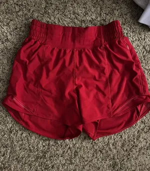 Lululemon Hot Hot Shorts thumbnail 1