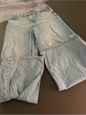 Levi’s Cinch Baggy Wide Leg jeans Women’s Size 29 thumbnail 1