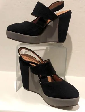 New/ color block light gray/ black/ rubber soles Size 6 thumbnail 1