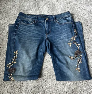 White House Black Market The Girlfriend Beaded & Embroidered Jeans thumbnail 3