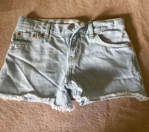 Levi’s Shorts thumbnail 1