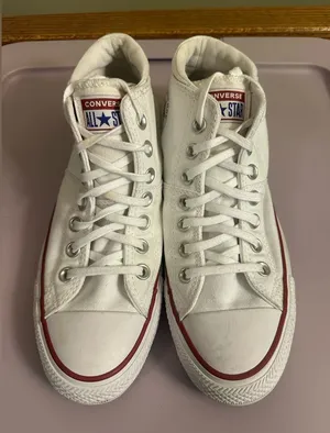 Converse All Star White and Red High-Tops thumbnail 1