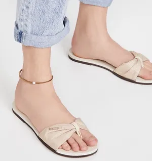 Havaianas Women's You St. Tropez Shine flip flops‎ in beige with bow size 11/12 thumbnail 1